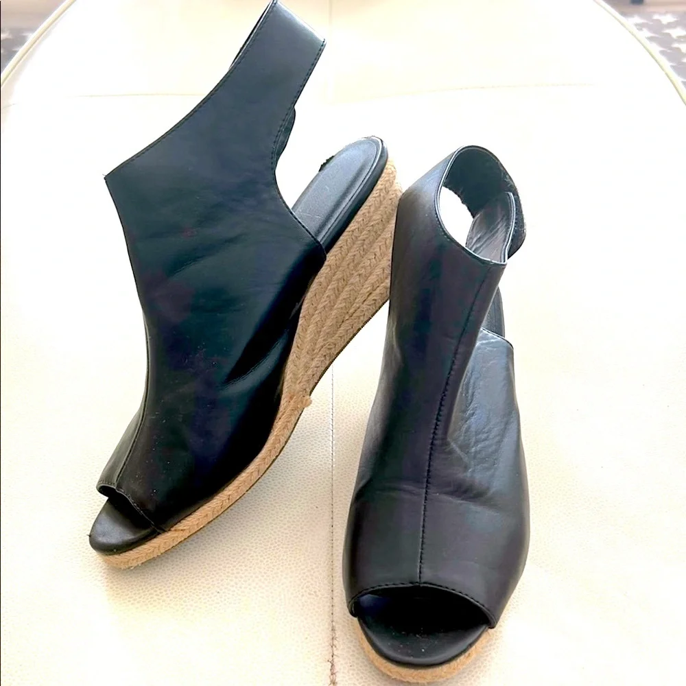 Simply Vera Vera Wang Espadrilles Sandals 7.5 Black Comfort Wedge Stacked Heel